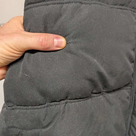 Coleman Mens Puffer Vest Black Microfiber Insulated Sherpa Collar Size XXL - Picture 4 of 11